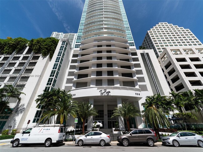 Foto del edificio - 950 Brickell Bay Dr