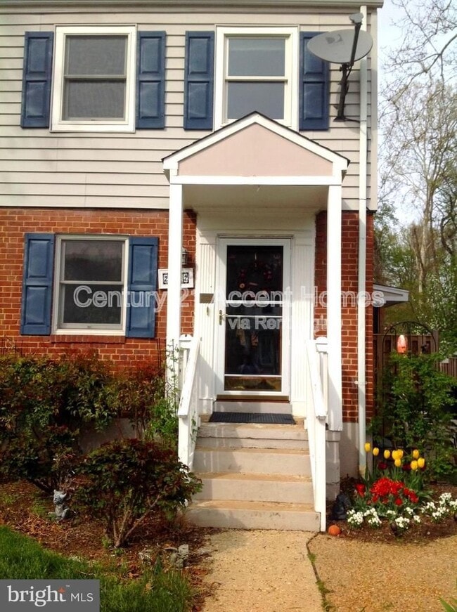 Photo - 2032 Arlington Terrace Apartment