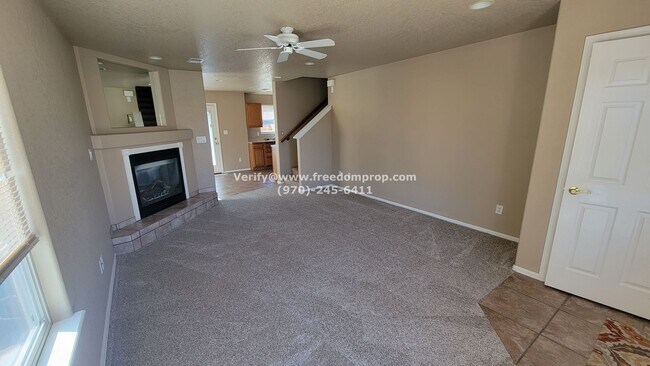 Building Photo - Nice size home near Canyon View Park - 4 b...
