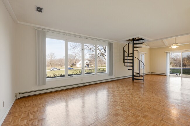 Foto del edificio - 15711 Will Cook Rd