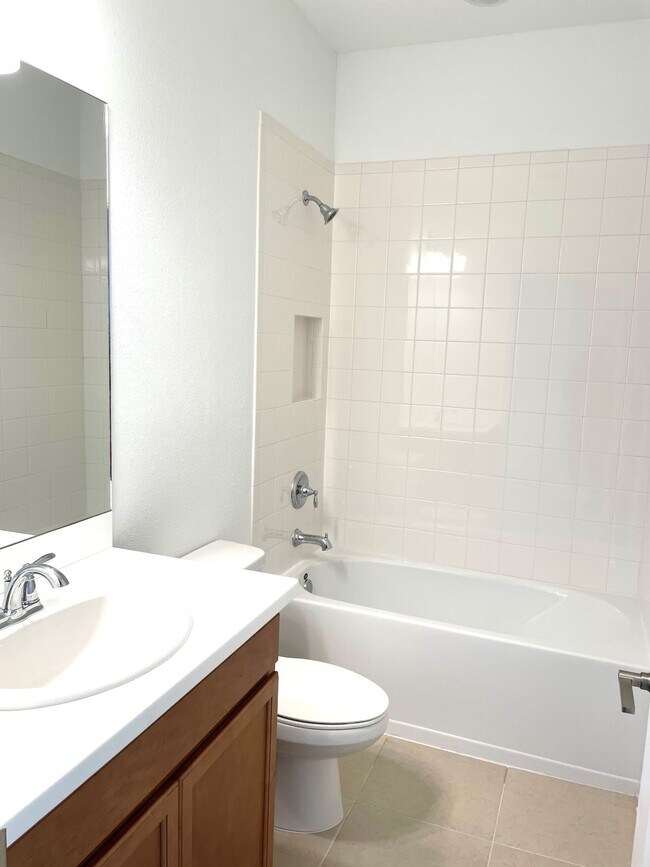 Building Photo - 5648 Blue Reef Pl