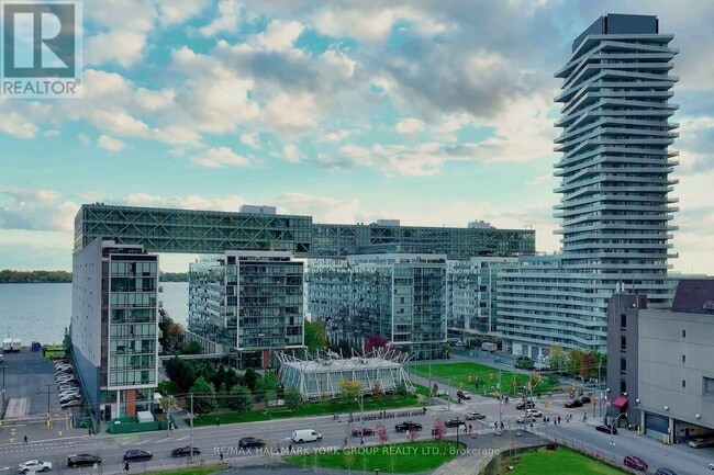 Photo du bâtiment - 29 Queens Quay E