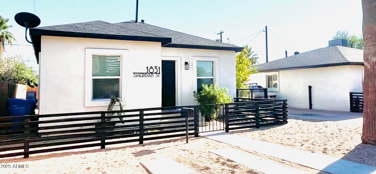 Foto principal - 1831 E Sheridan St