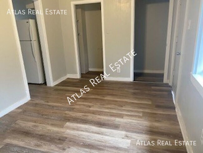 Foto del edificio - 2619 E Willamette Avenue