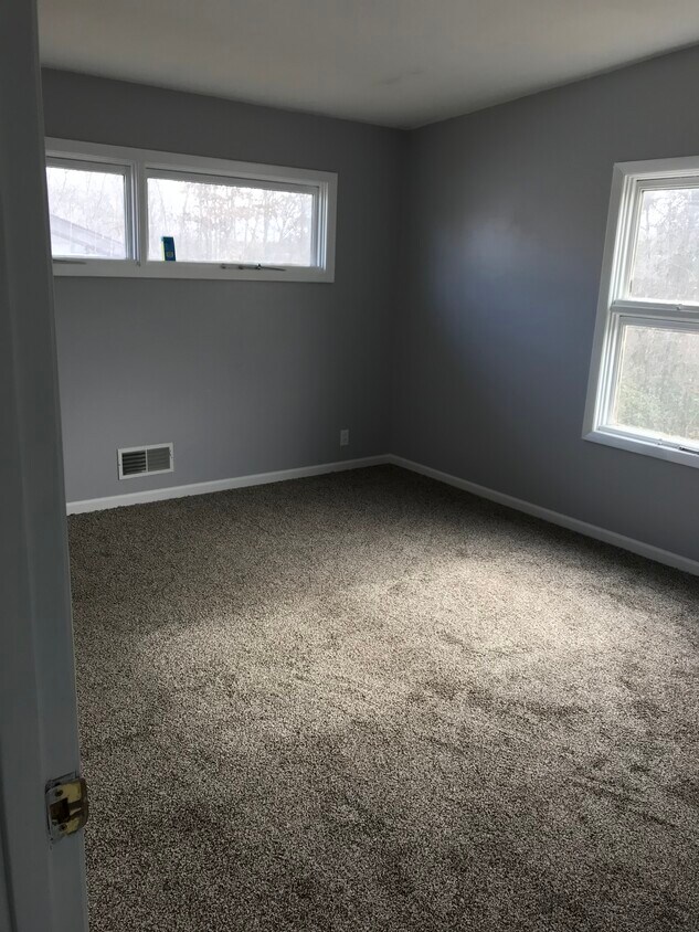 4 Viburnum Ln, Rolla, MO 65401 House Rental in Rolla, MO