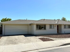 Building Photo - 6821 Gloria Dr
