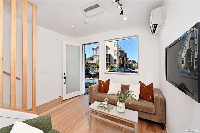 Foto del edificio - 6310 26th Ave NW