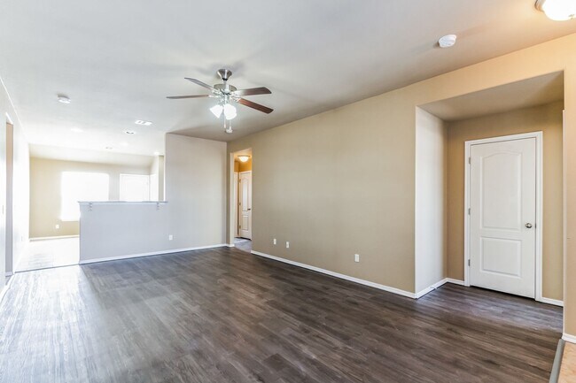 Building Photo - Welcome to Your Dream Home!