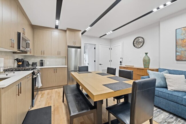 Building Photo - 115 Franklin St