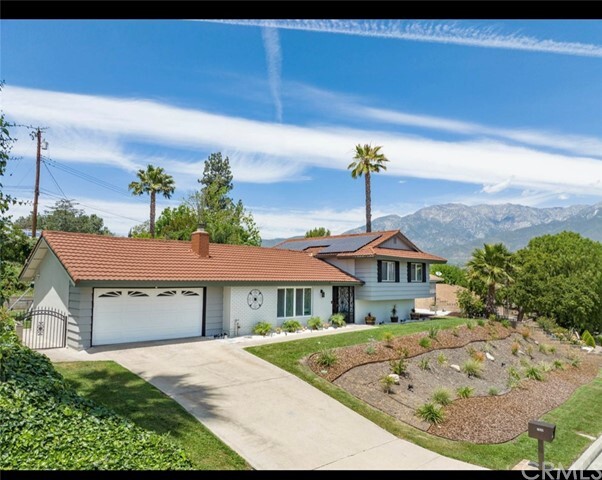 Foto del edificio - 7920 Red Hill Country Club Dr