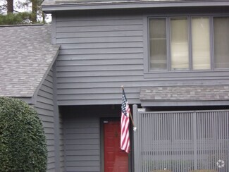 Building Photo - 1502 Sherbrooke Cir