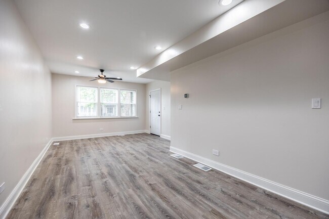 Foto del edificio - 2821 N Campbell Ave