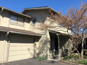 Building Photo - 1149 Progress Dr