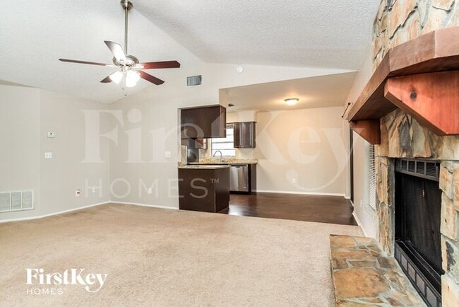 Foto del edificio - 3338 Fox Ridge Dr