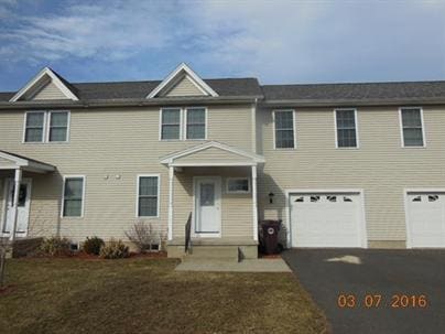 3bed - 54 E Silver St