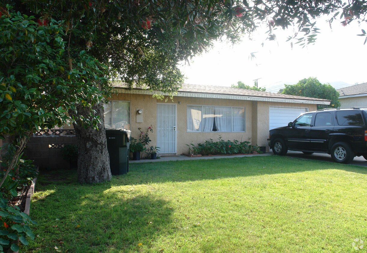 Foto del edificio - 504-506 N 12th St