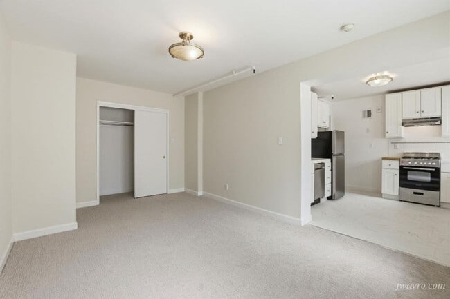 Building Photo - 1590 Sacramento St