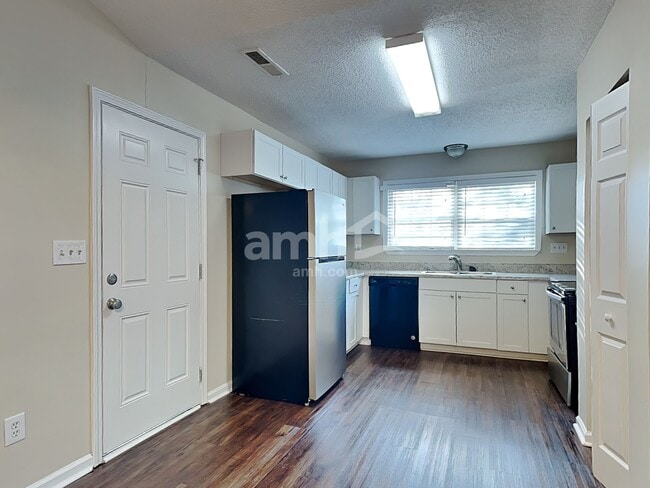 Foto del edificio - 7 Greyleaf Ct