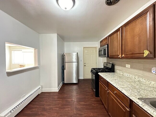 Foto del edificio - 2942 W Montrose Ave