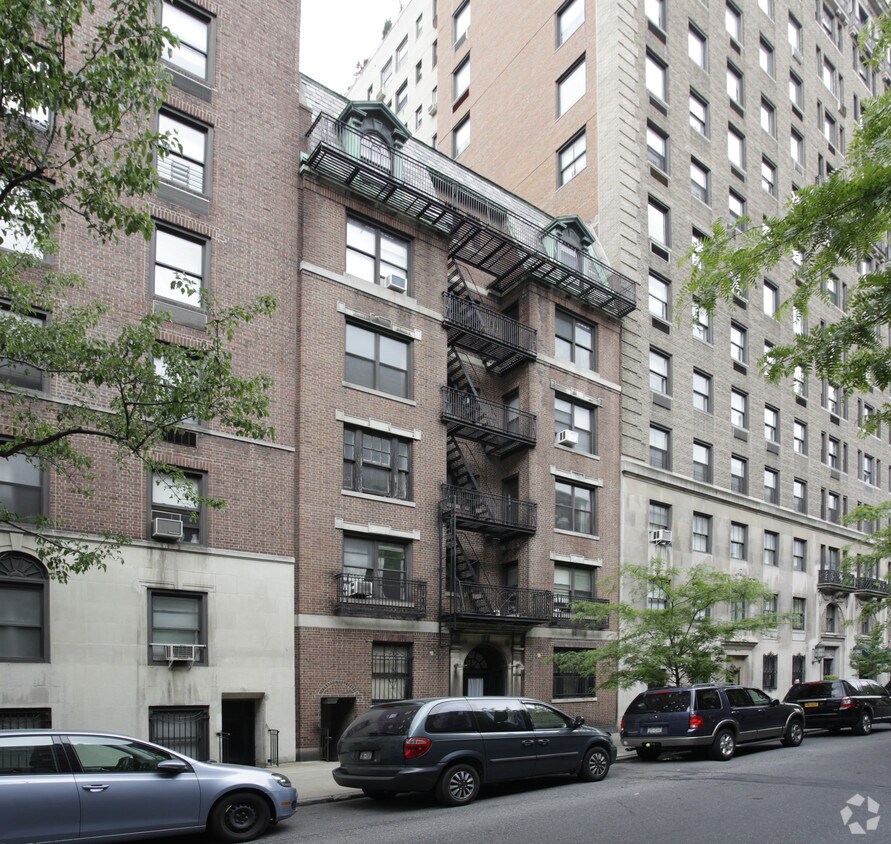 Foto principal - 6-8 E 97th St