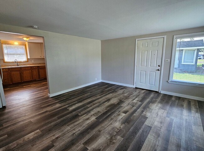 Building Photo - 20219