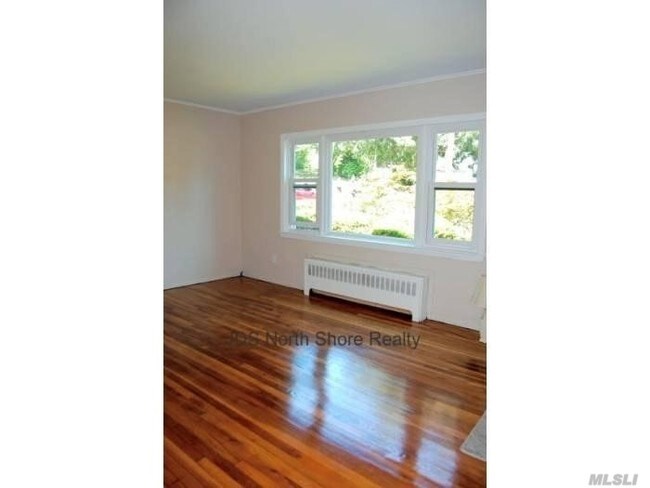 Building Photo - 10 S Leech Cir