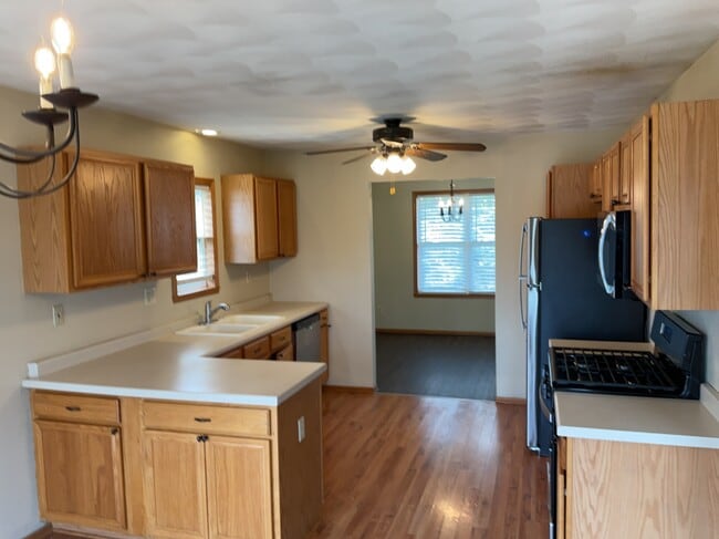 Foto del edificio - 10996 Meadowsweet Ln