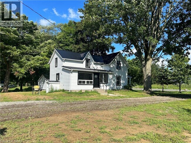 Photo du bâtiment - 1888B HIGHWAY 3 E