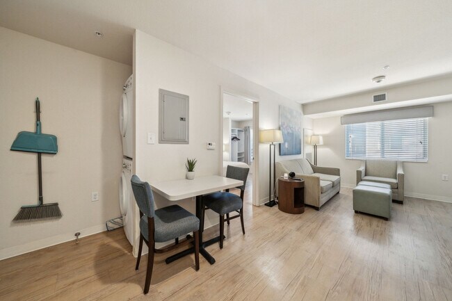 Foto del edificio - 5423 N Loop 1604 W