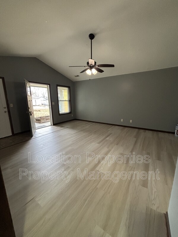 Foto del edificio - 433 Arkansas St