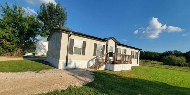 Foto del edificio - 405 Battlebell Rd