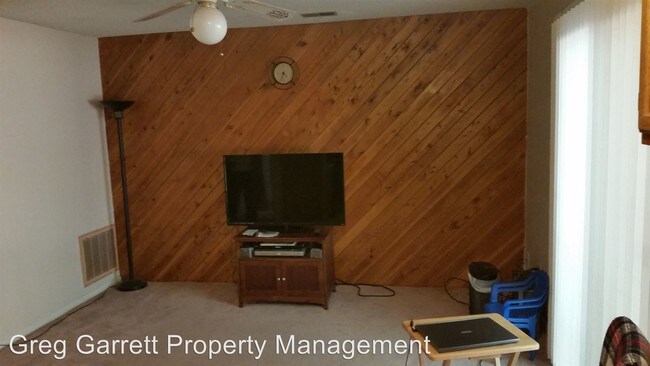 Building Photo - 13427 Oakleaf Ct