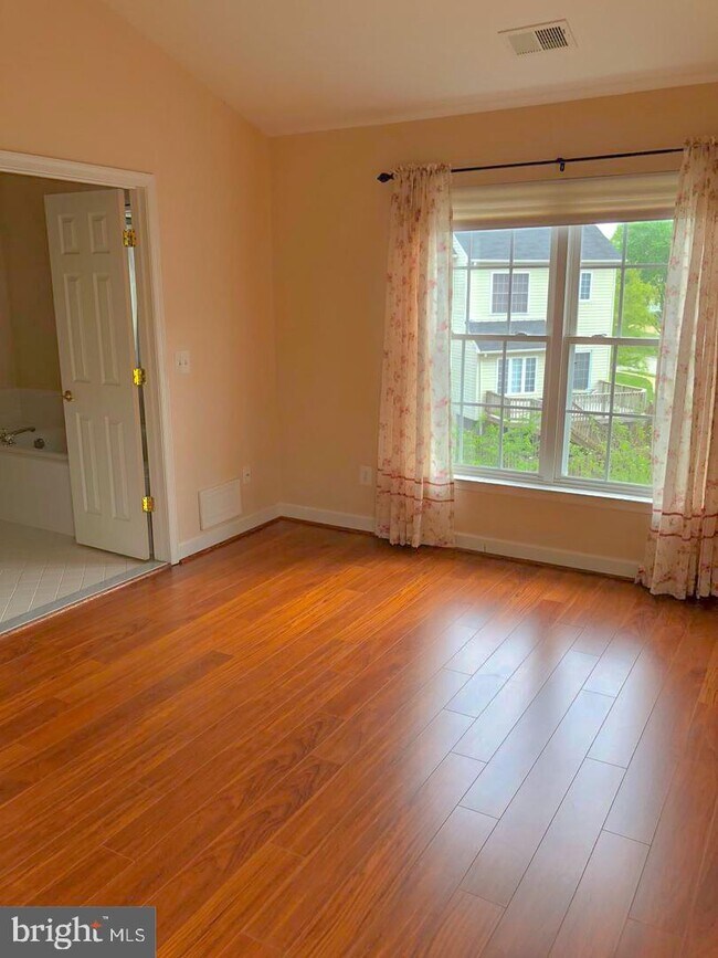 Building Photo - 14139 Madrigal Dr