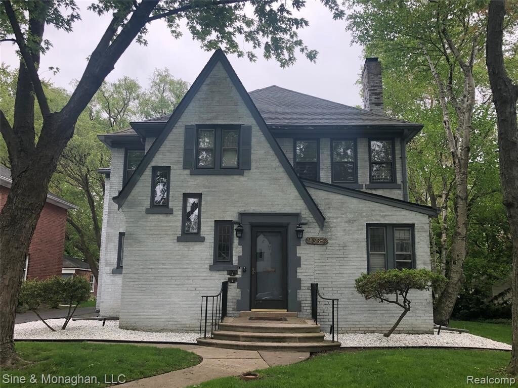 936 Harcourt Rd, Grosse Pointe Park, MI 48230 House for Rent in