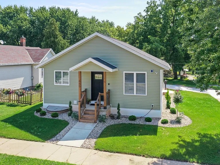 Foto principal - 445 S Baird St