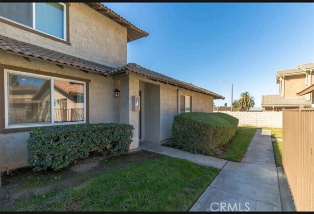 Building Photo - 12420 Mt Vernon Ave