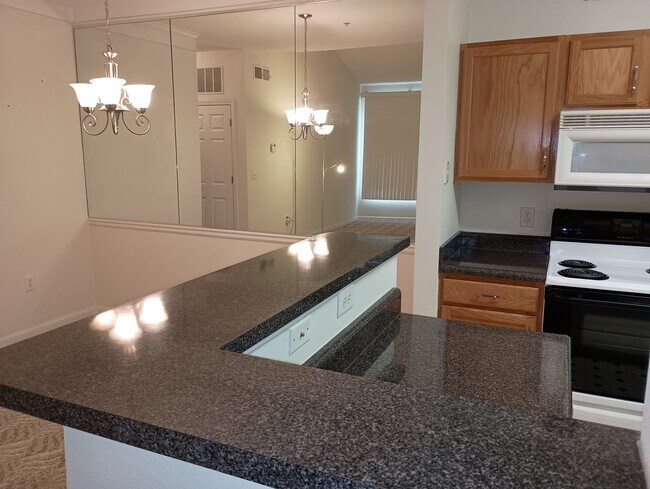 Foto del edificio - 4802 51st St W