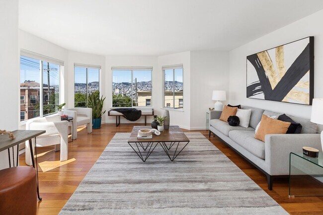 Foto del edificio - 2BR/2BA Potrero Contemporary View Condo! 2...