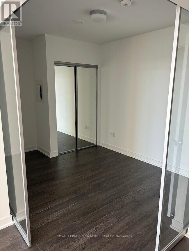 Photo du bâtiment - 50 O'Neill Rd