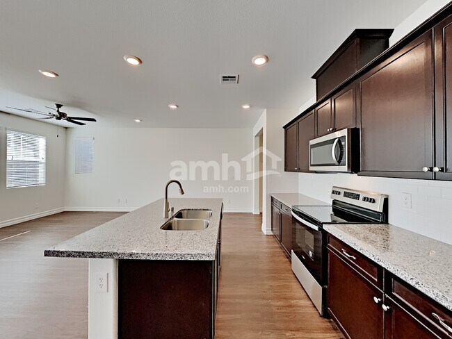 Building Photo - 6123 Sierra Blue Court