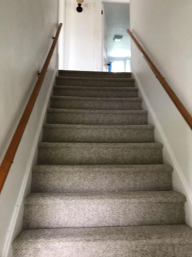 Foto principal - 3 bedrooms 2 baths