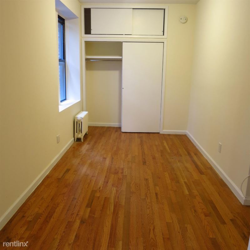 Primary Photo - 3 E 82nd St