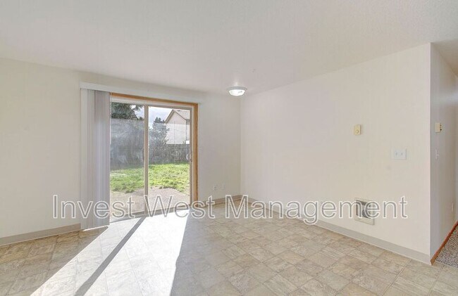 Foto del edificio - 14411 SE 7th St