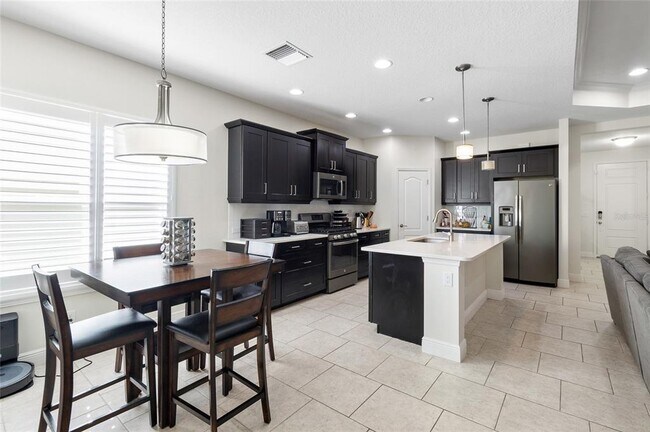 Building Photo - 12335 Whisper Lake Dr