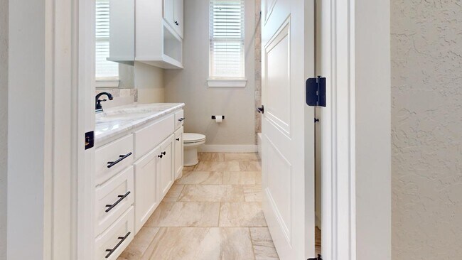 Building Photo - 13 Misty Morning Ln