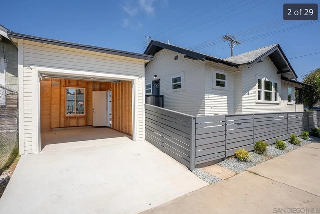 Building Photo - 1038 Sicard St