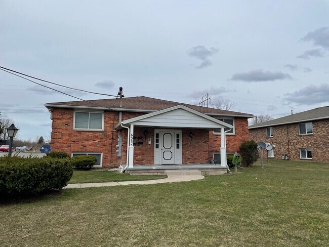 Foto del edificio - 6335 Robinson Rd