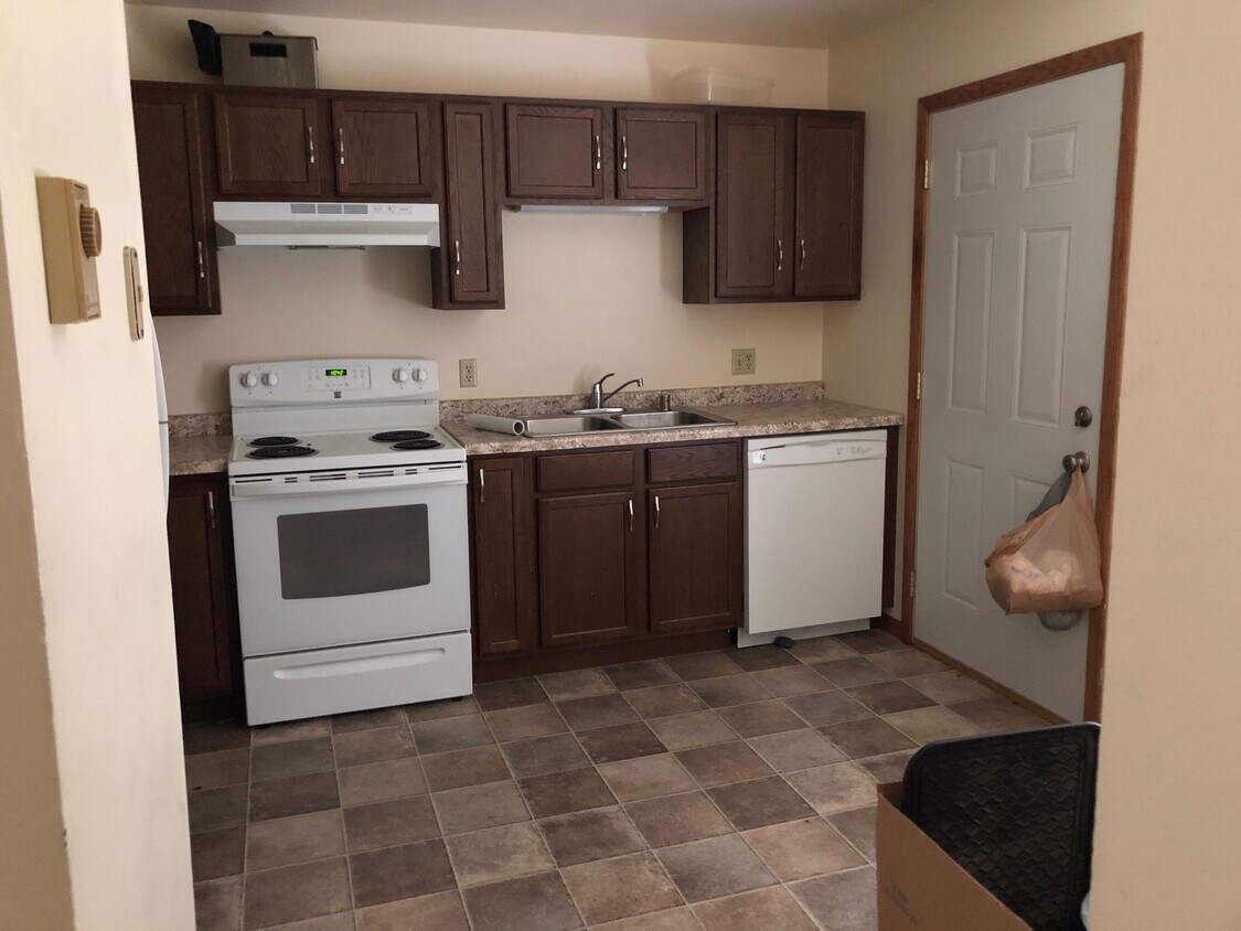 cocina - 3204 Brian St