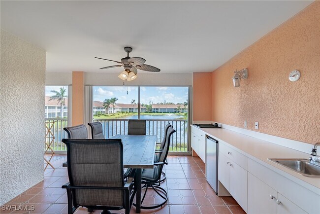 Foto del edificio - 2365 Hidden Lake Ct