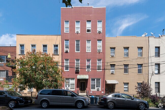 Building Photo - 183 Eagle St